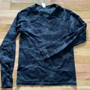 Athleta Long Sleeve Momentum